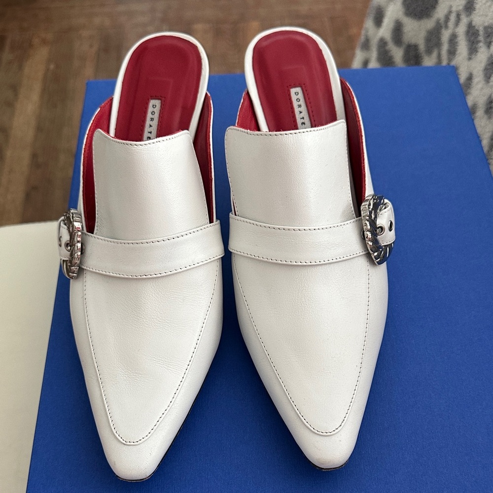 DorateyMur White Mules with Silver Accent - very lightly worn size 39